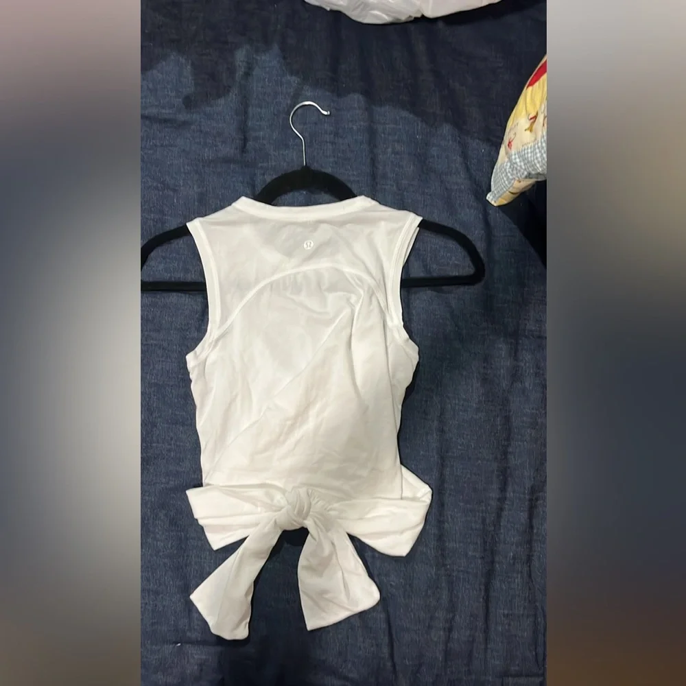 lululemon athletica White Lightweight Sleeveless Tank - Picture 4 of 5